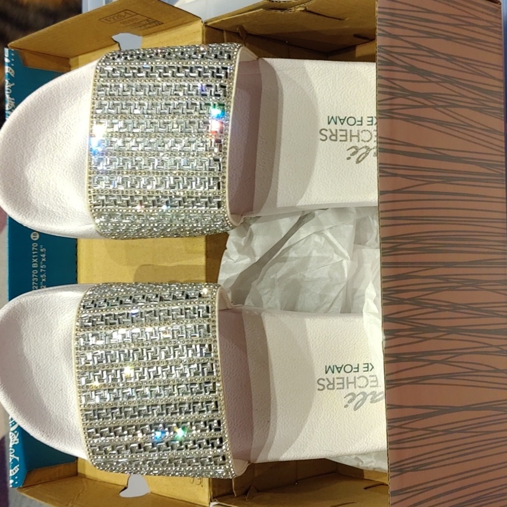 Sketchers women's size 11 slide sandals